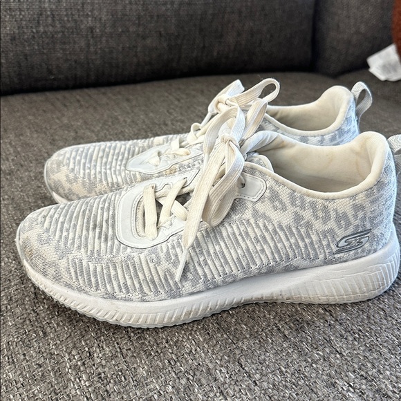 Skechers BOBS Cream and Gray Sneakers - Picture 1 of 8